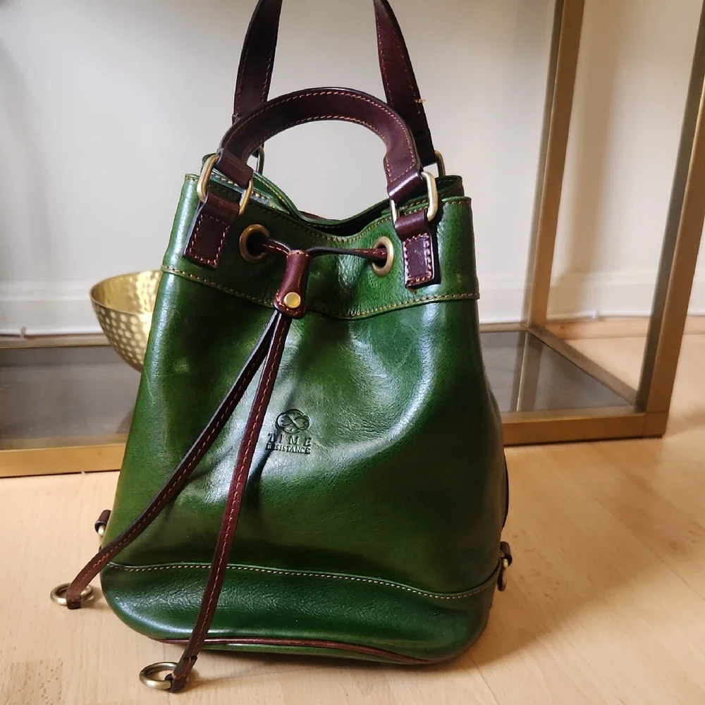 Time Resistance Green Leather Bucket Bag - Picture 5 of 15